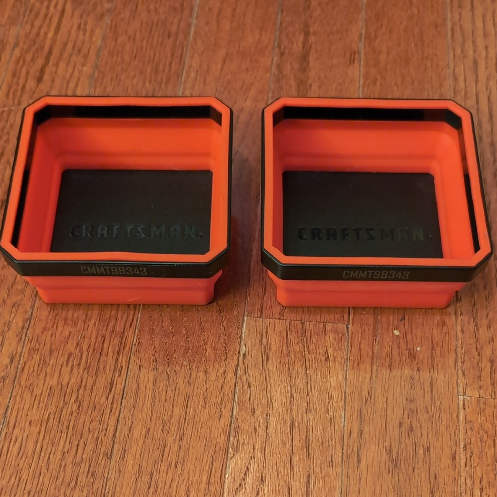 Craftsman Magnetic Collapsible Tool Trays (2) Black and Red 4"x4"x2"